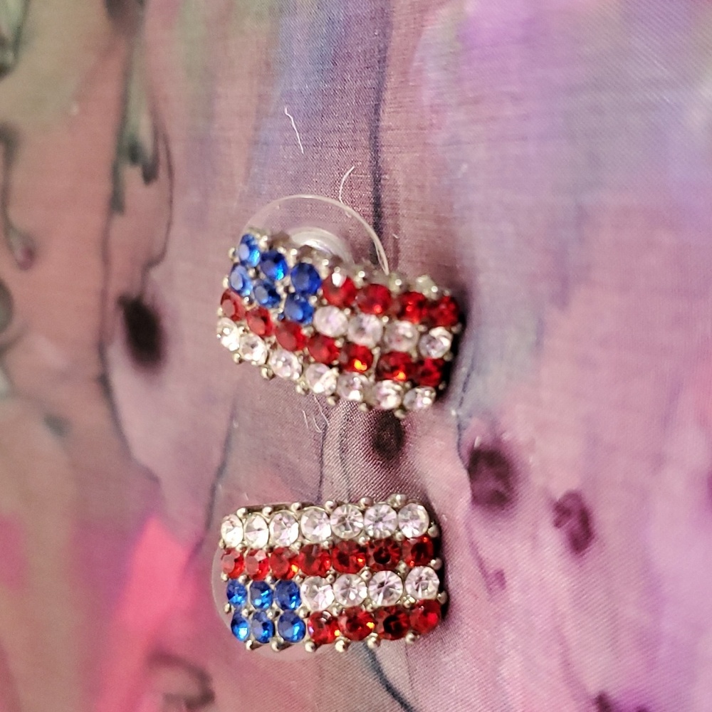 Stunning United States Of America Flag Rhinestone Stud Earrings